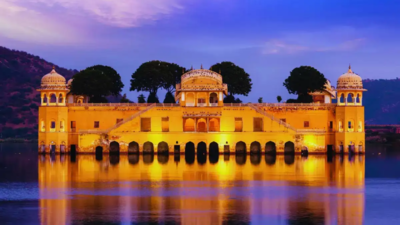 121312669 https://jaipur.visitinrajasthan.com/wp-content/uploads/2023/10/cropped-cropped-R-2.png