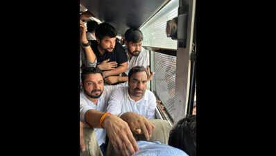 Hanuman Beniwal detained while marching towards CMs residence https://jaipur.visitinrajasthan.com/wp-content/uploads/2023/10/cropped-cropped-R-2.png