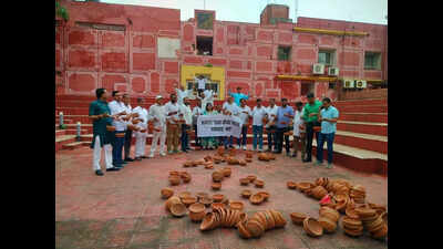 122234884 https://jaipur.visitinrajasthan.com/wp-content/uploads/2023/10/cropped-cropped-R-2.png
