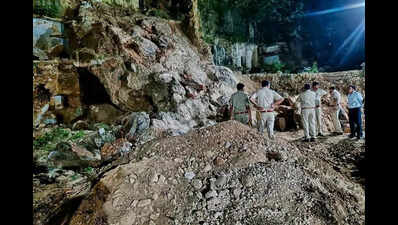 123338885 https://jaipur.visitinrajasthan.com/wp-content/uploads/2023/10/cropped-cropped-R-2.png