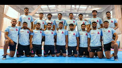 123485401 https://jaipur.visitinrajasthan.com/wp-content/uploads/2023/10/cropped-cropped-R-2.png