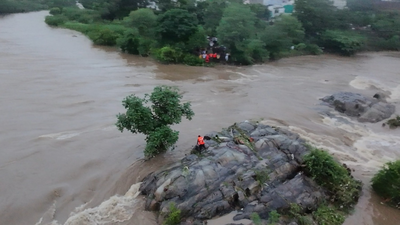 indian army uses drones to rescue man trapped in ayad river udaipur https://jaipur.visitinrajasthan.com/wp-content/uploads/2023/10/cropped-cropped-R-2.png