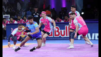 nitin kumar ali samadi lead raiding department as jaipur pink panthers beat bengal warriorz move to 4th on pkl points table https://jaipur.visitinrajasthan.com/wp-content/uploads/2023/10/cropped-cropped-R-2.png