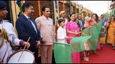 palace on wheels begins first tour of the season https://jaipur.visitinrajasthan.com/wp-content/uploads/2023/10/cropped-cropped-R-2.png
