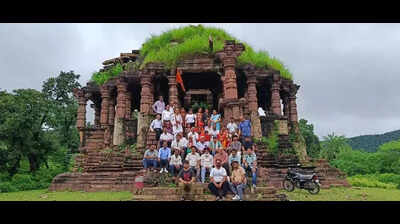symposium urges action to protect shahabad forest https://jaipur.visitinrajasthan.com/wp-content/uploads/2023/10/cropped-cropped-R-2.png