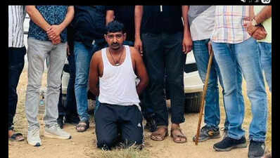 md drug mafia held in joint op by ats narcotics task force https://jaipur.visitinrajasthan.com/wp-content/uploads/2023/10/cropped-cropped-R-2.png