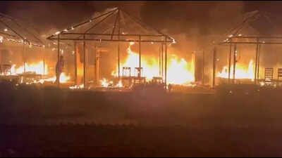 fire at jaisalmer resort destroys six tents amid tourist chaos https://jaipur.visitinrajasthan.com/wp-content/uploads/2023/10/cropped-cropped-R-2.png