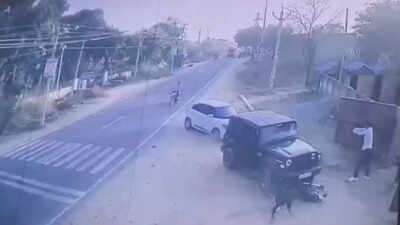 the incident took place in broad daylight on harsaura road close to the 132 kv power grid highlighting the brazen nature of the attack https://jaipur.visitinrajasthan.com/wp-content/uploads/2023/10/cropped-cropped-R-2.png