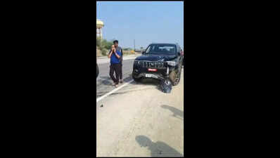 vehicle carrying mla mows down ex sarpanch on nh 52 in bundi dist https://jaipur.visitinrajasthan.com/wp-content/uploads/2023/10/cropped-cropped-R-2.png