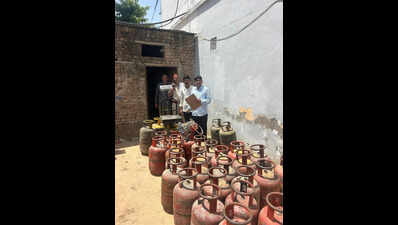 lpg cylinders sized in cityjpeg https://jaipur.visitinrajasthan.com/wp-content/uploads/2023/10/cropped-cropped-R-2.png