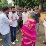 principal of maharaja college with studentsjpeg https://jaipur.visitinrajasthan.com/wp-content/uploads/2023/10/cropped-cropped-R-2.png