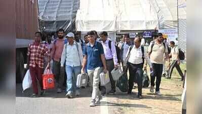 departure of polling parties from bhawani niketan for panchayat election 1jpg https://jaipur.visitinrajasthan.com/wp-content/uploads/2023/10/cropped-cropped-R-2.png