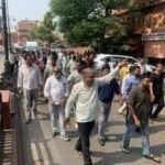 traders shut their shops against the new traffic management by jaipur police at hawa mahal area 11jpg https://jaipur.visitinrajasthan.com/wp-content/uploads/2023/10/cropped-cropped-R-2.png